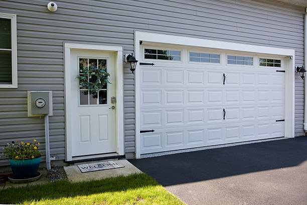 24/7 Emergency Garage Door Panel Replacement experts in Heceta Beach, OR